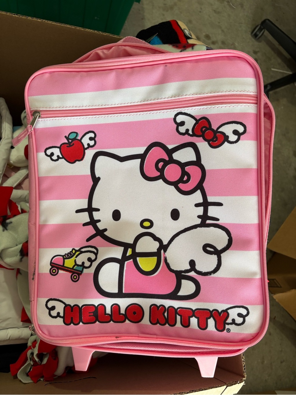 BNWT Hello Kitty luggage